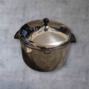 Farberware  Classic Series  Stainless Steel  Stock Pot  8 qt.New Open Box